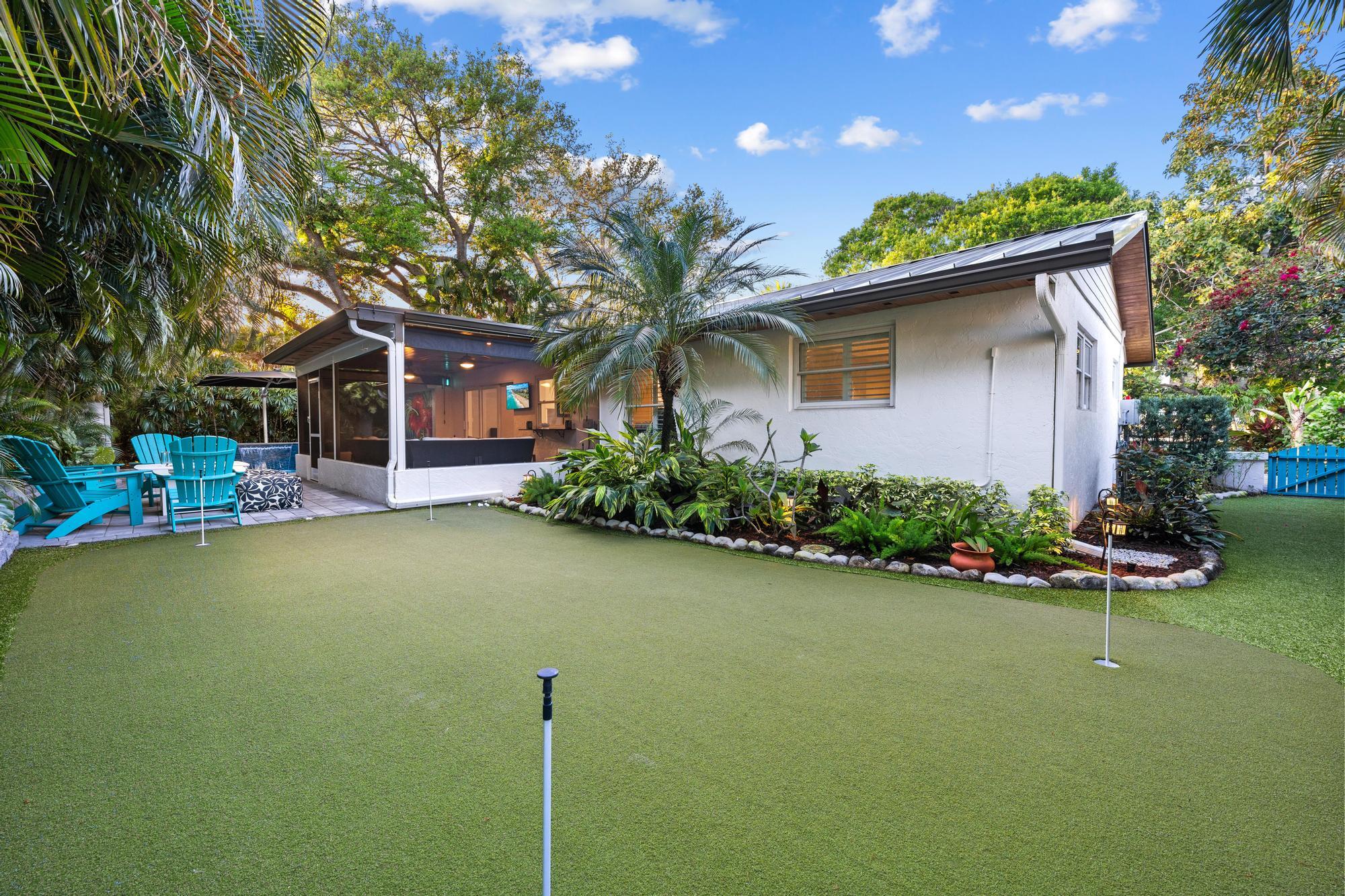 YACHT CLUB ESTATES - Residential