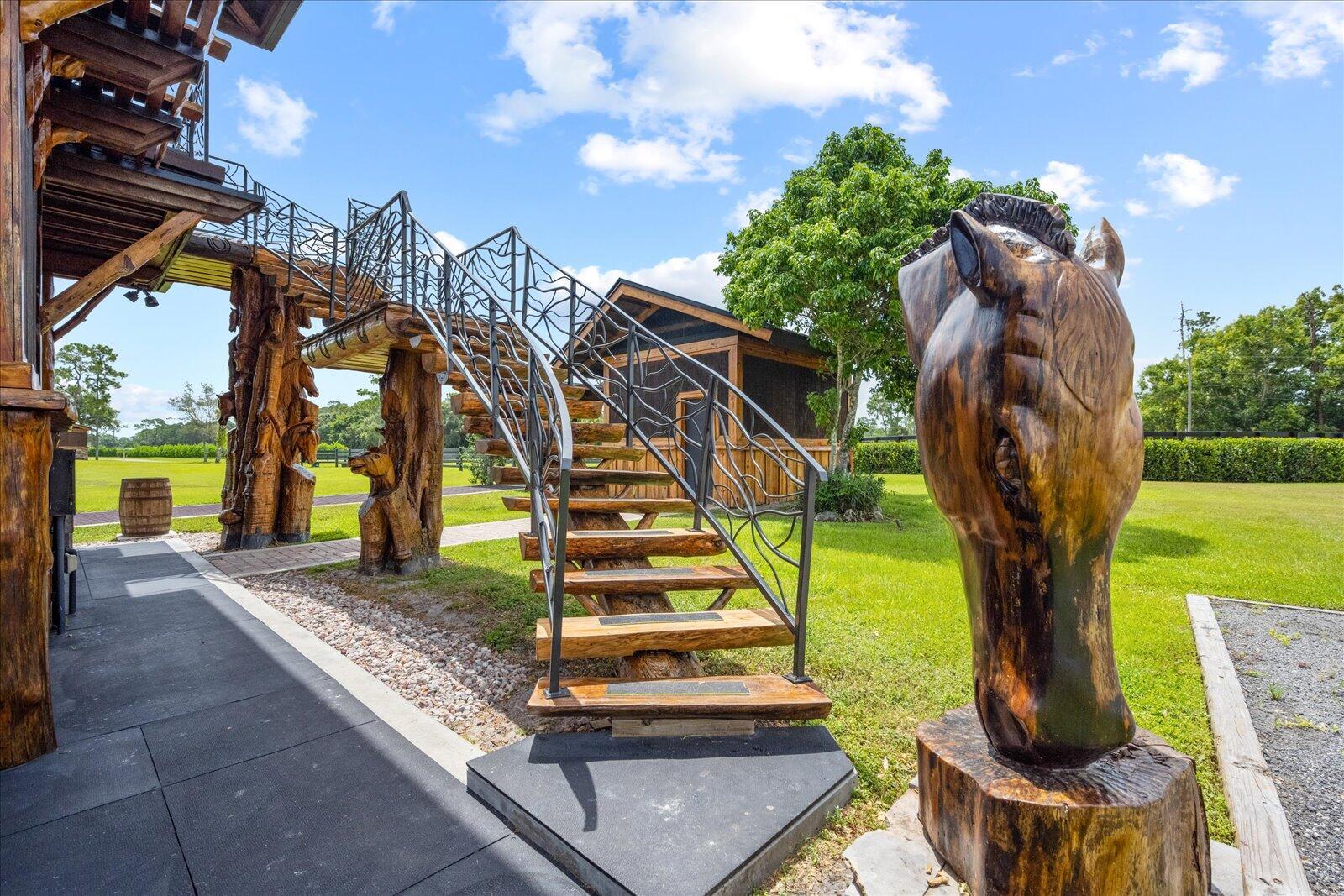 LOXAHATCHEE GROVES - Residential