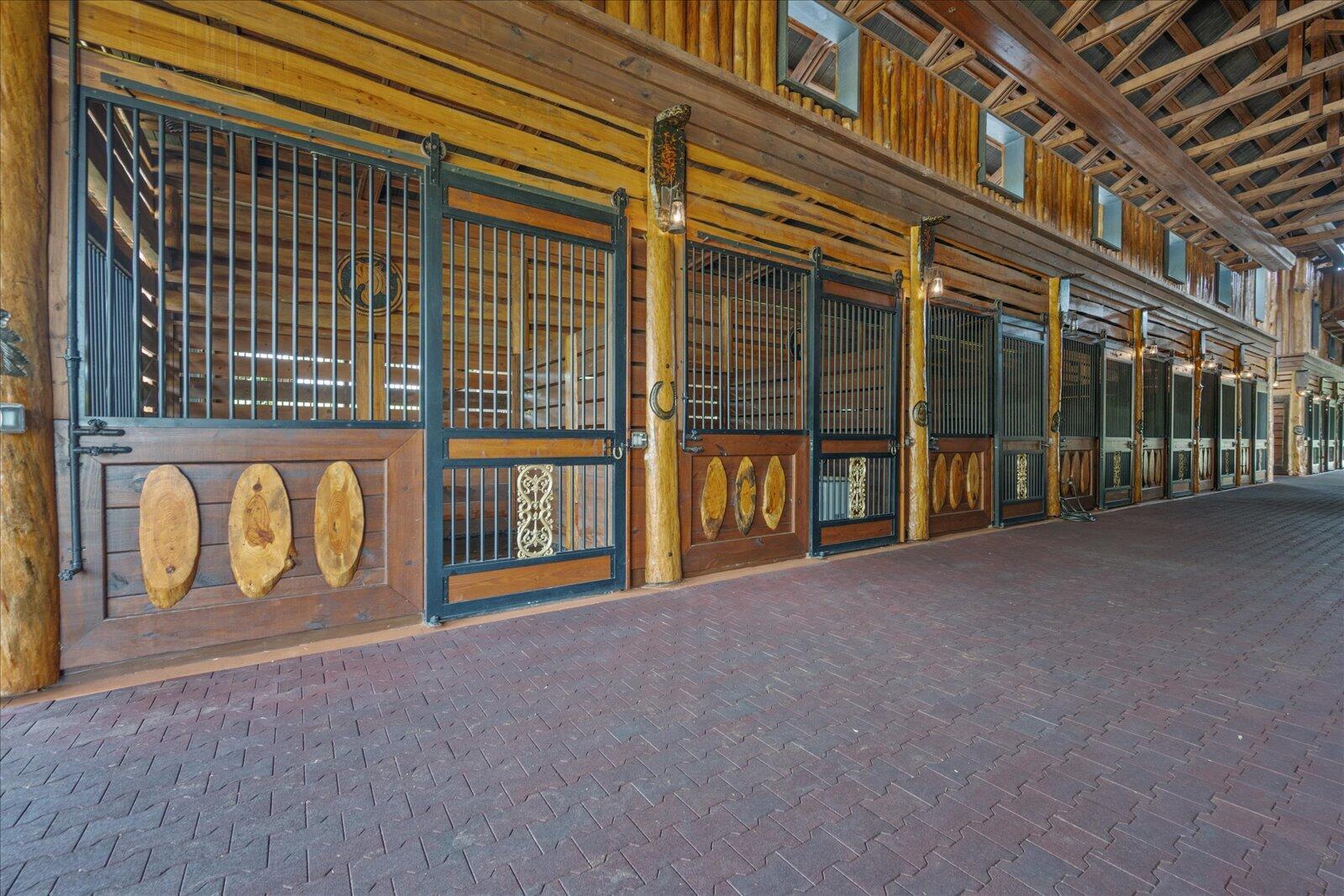 LOXAHATCHEE GROVES - Residential