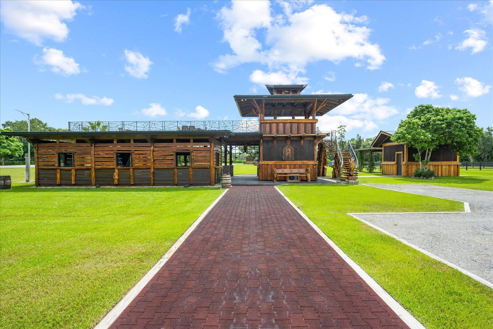 LOXAHATCHEE GROVES - Residential