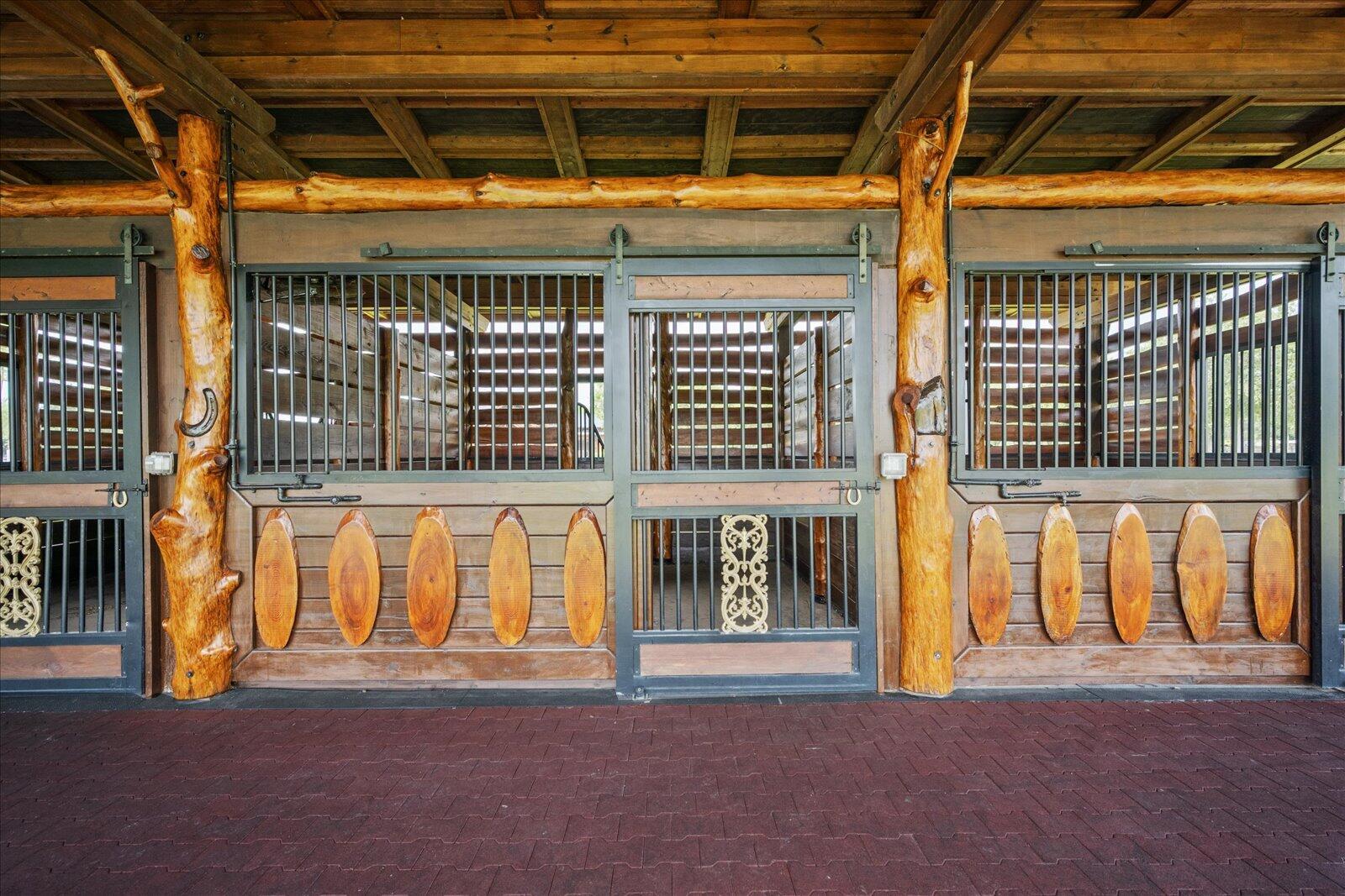 LOXAHATCHEE GROVES - Residential