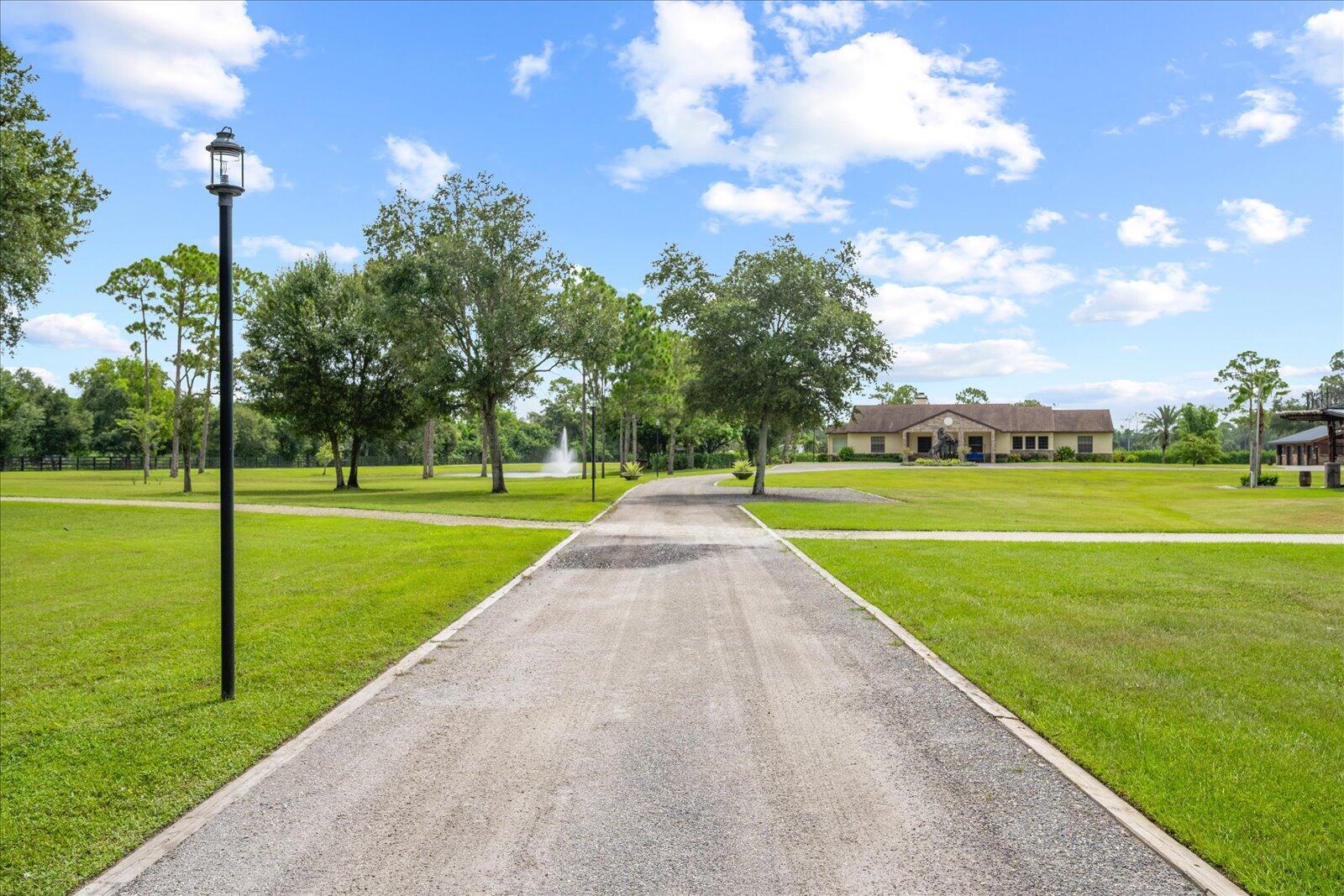LOXAHATCHEE GROVES - Residential