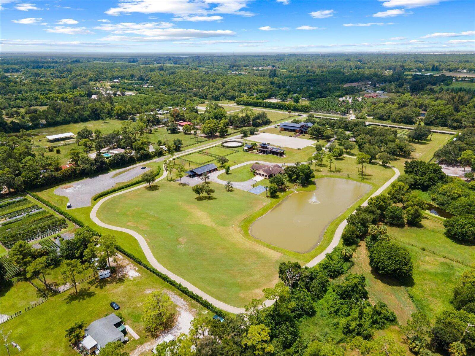 LOXAHATCHEE GROVES - Residential