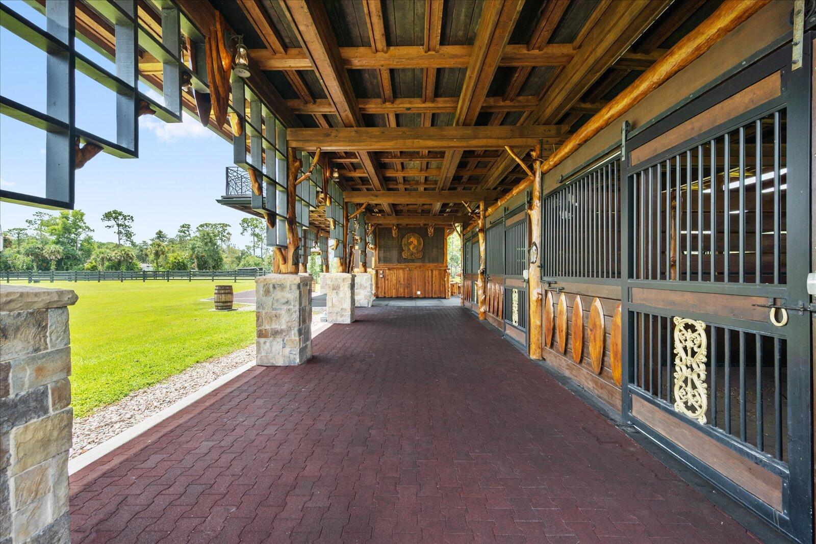 LOXAHATCHEE GROVES - Residential