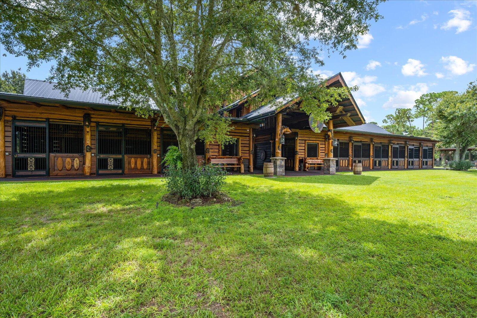 LOXAHATCHEE GROVES - Residential