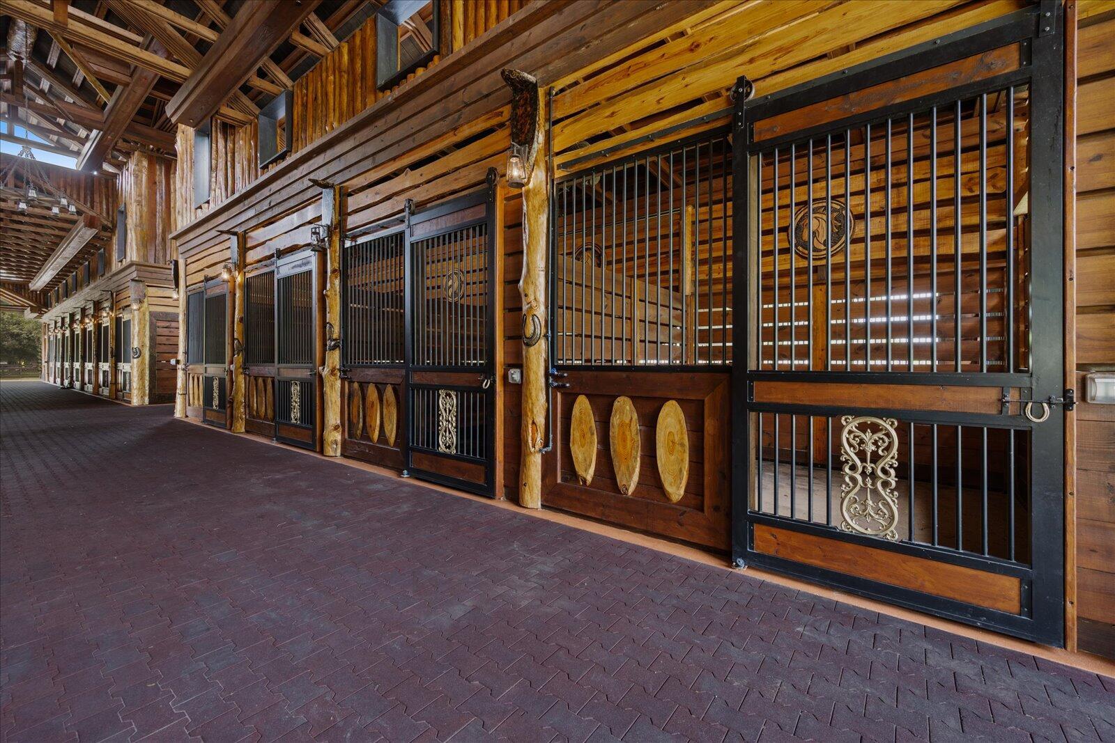 LOXAHATCHEE GROVES - Residential