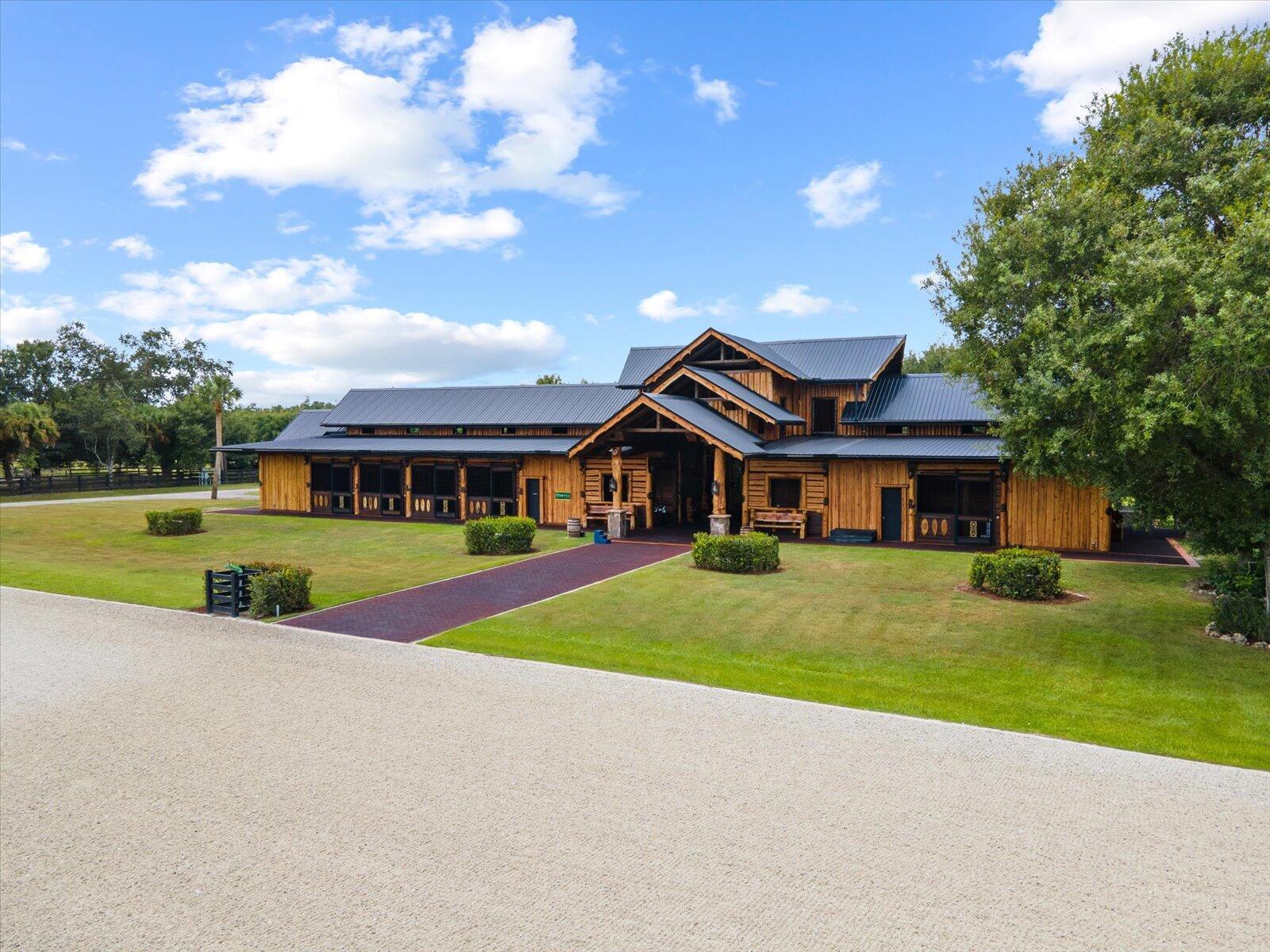 LOXAHATCHEE GROVES - Residential