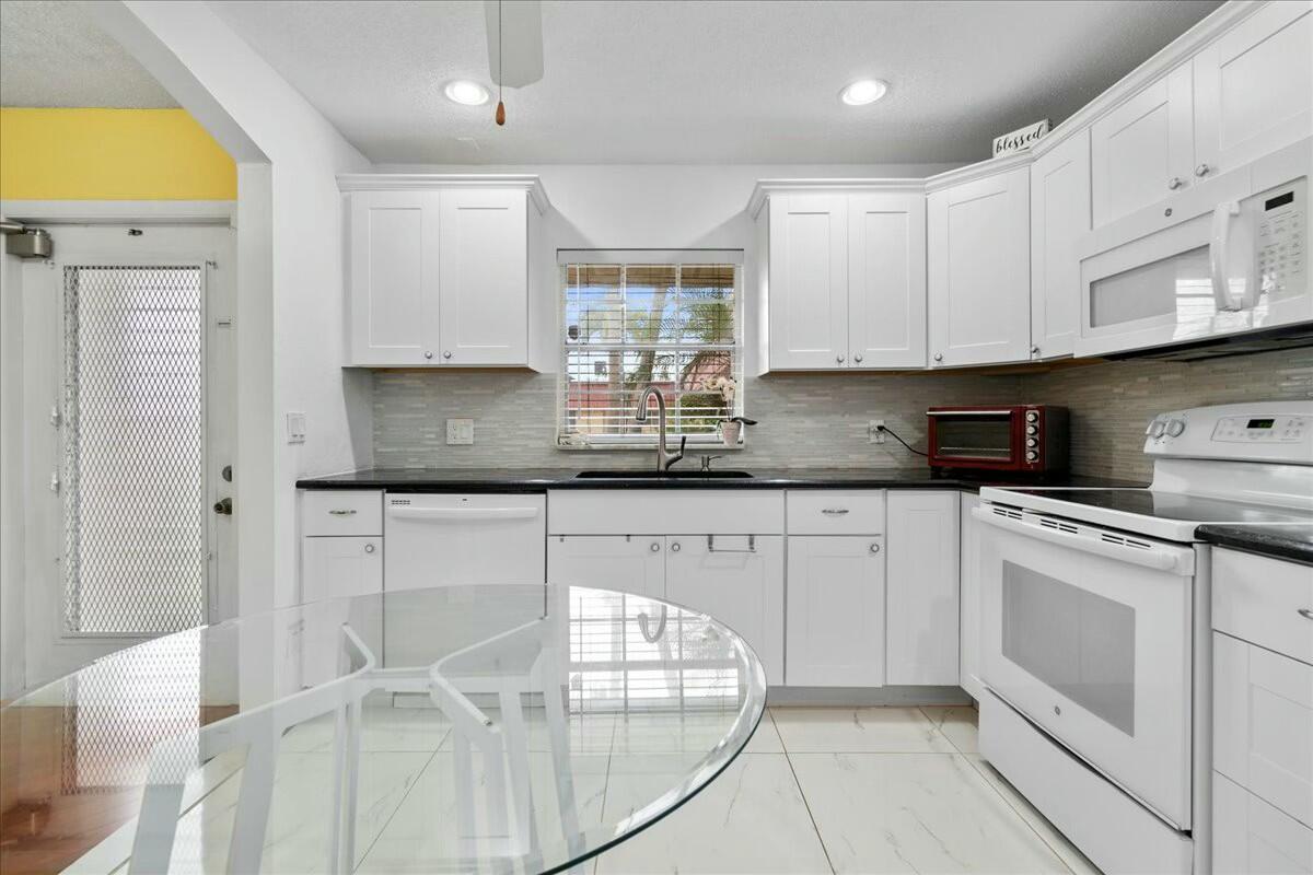 603 Laconia Circle