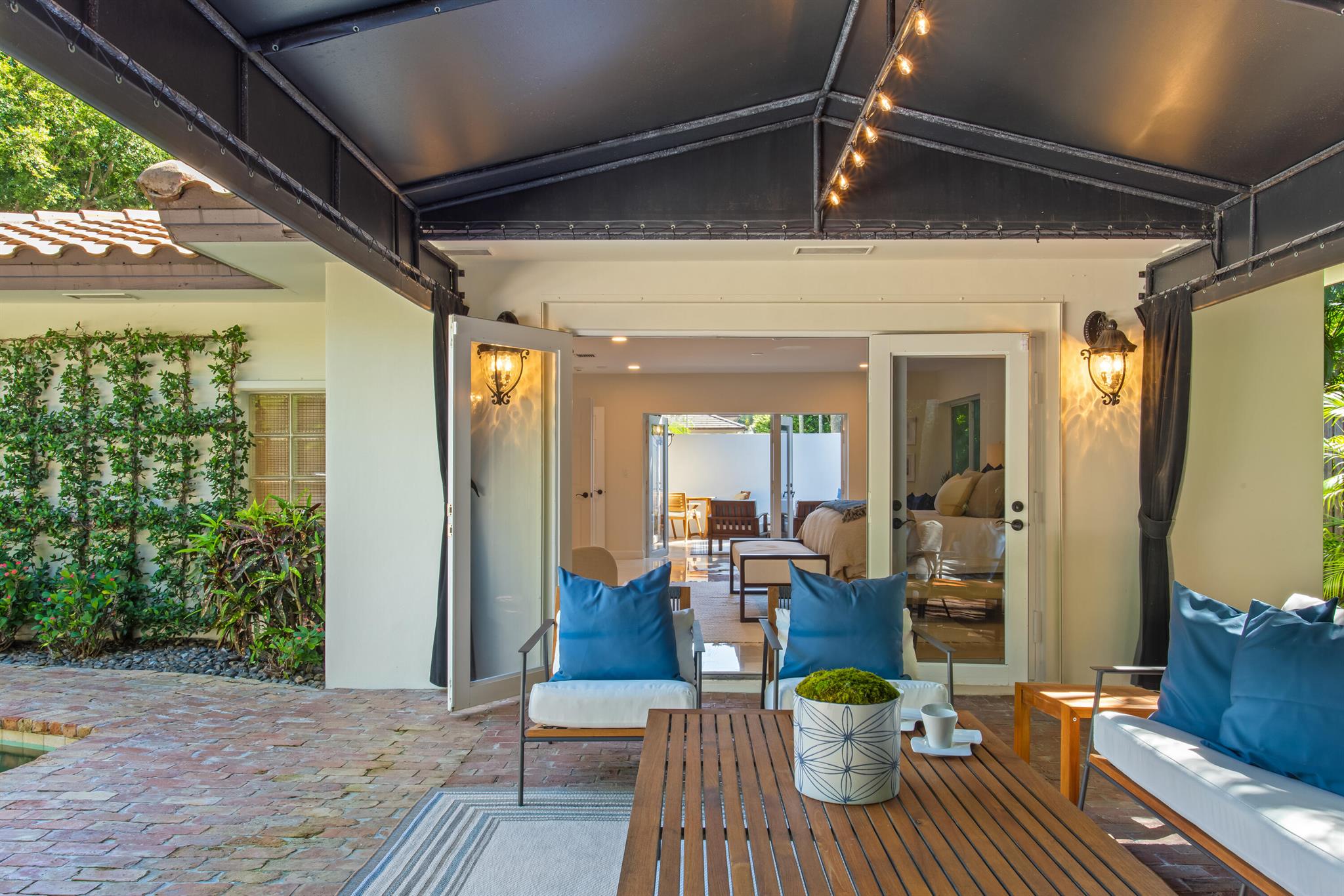 DELRAY TOWN OF - Residential