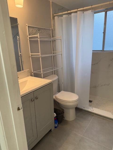 MURRY HILLS APT BLDG CONDO - Residential