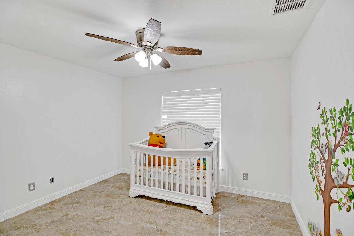 PARADISE PARK UNIT NO 2 - Residential