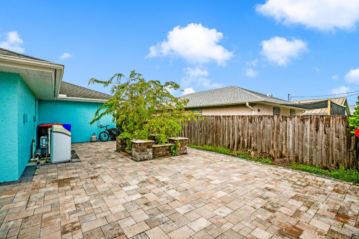 PARADISE PARK UNIT NO 2 - Residential