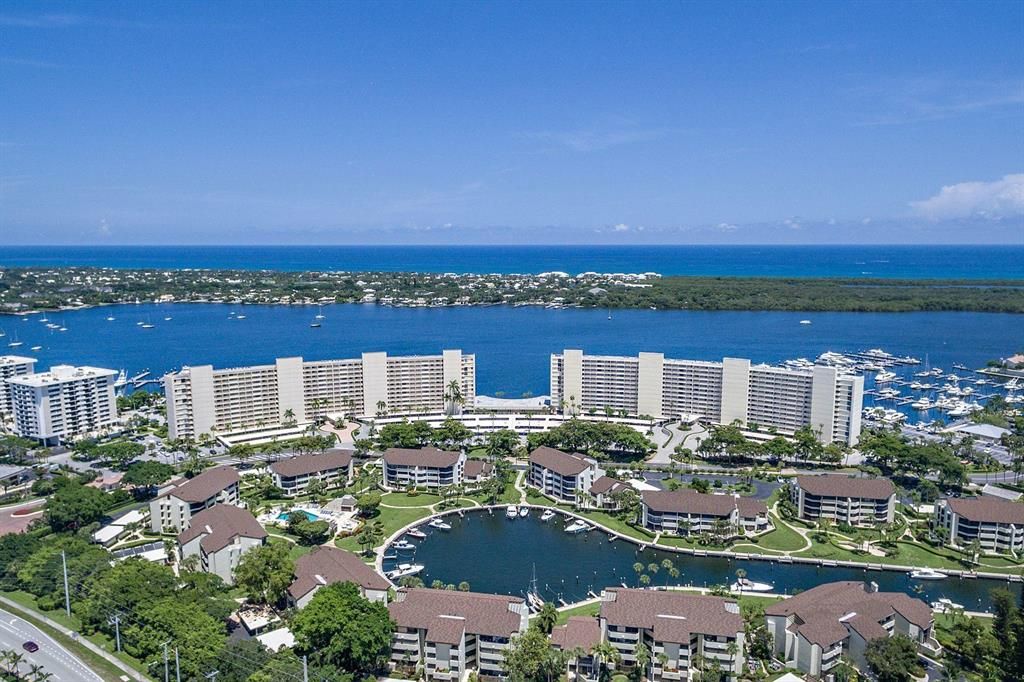 Photo of 122 Lakeshore Drive #6340, North Palm Beach, FL 33408 (MLS # R10662188)