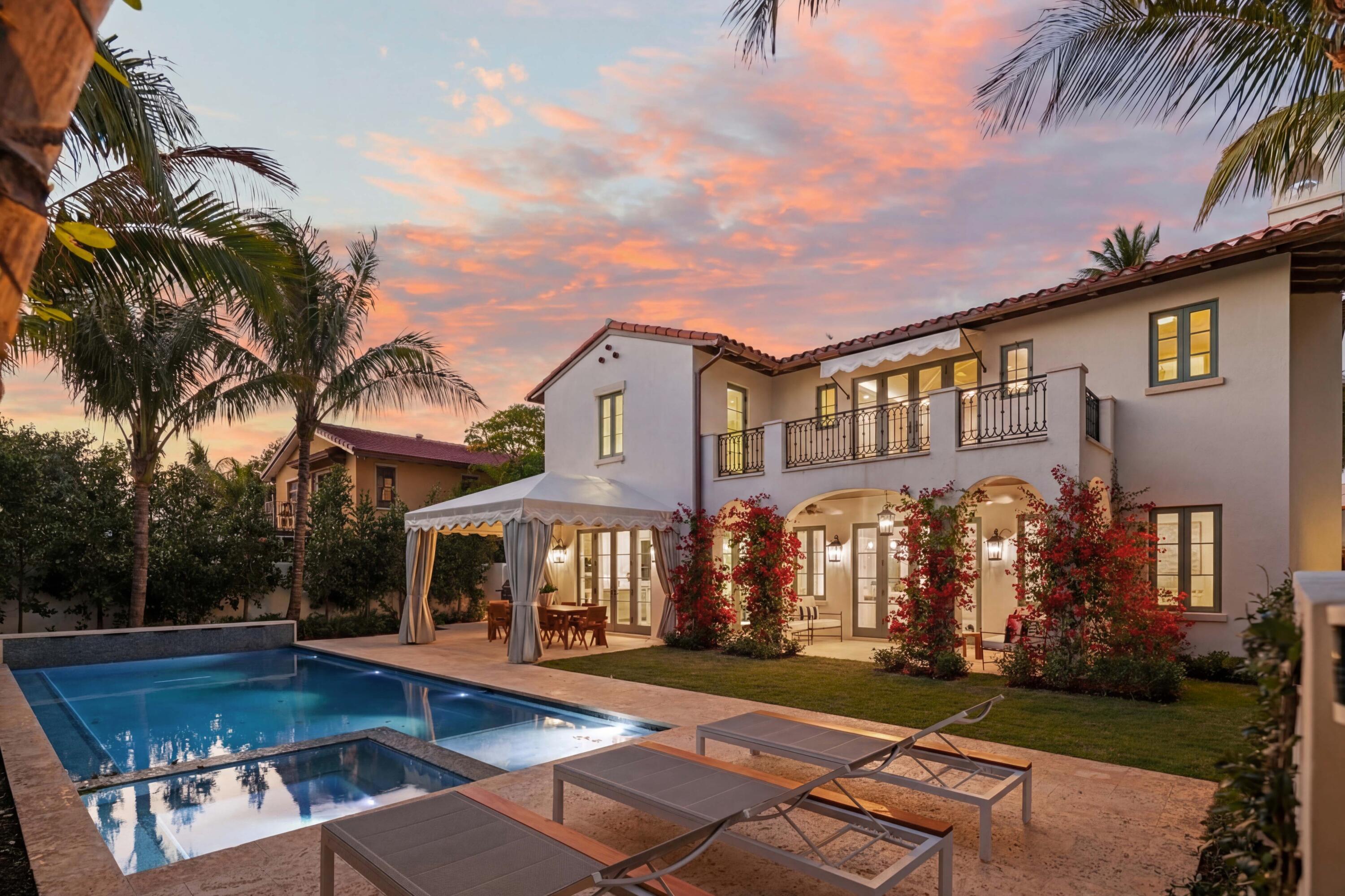 350 Seabreeze Avenue