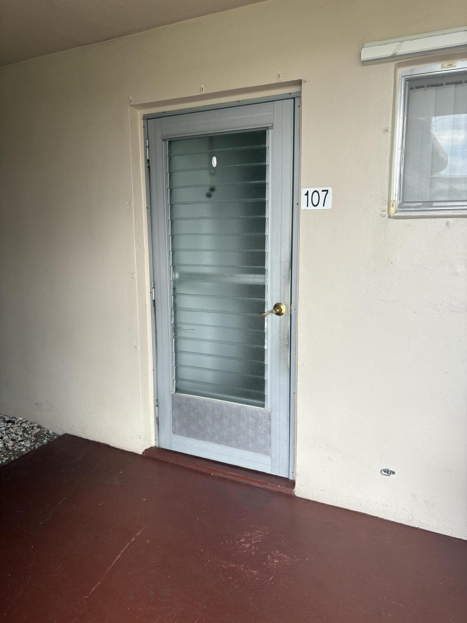 LAKE CLARKE GARDENS CONDO 18 - Residential