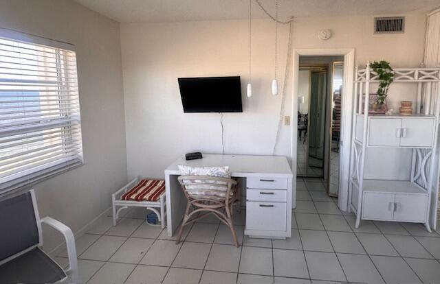 STARLIGHT TOWERS CONDO - Residential Lease