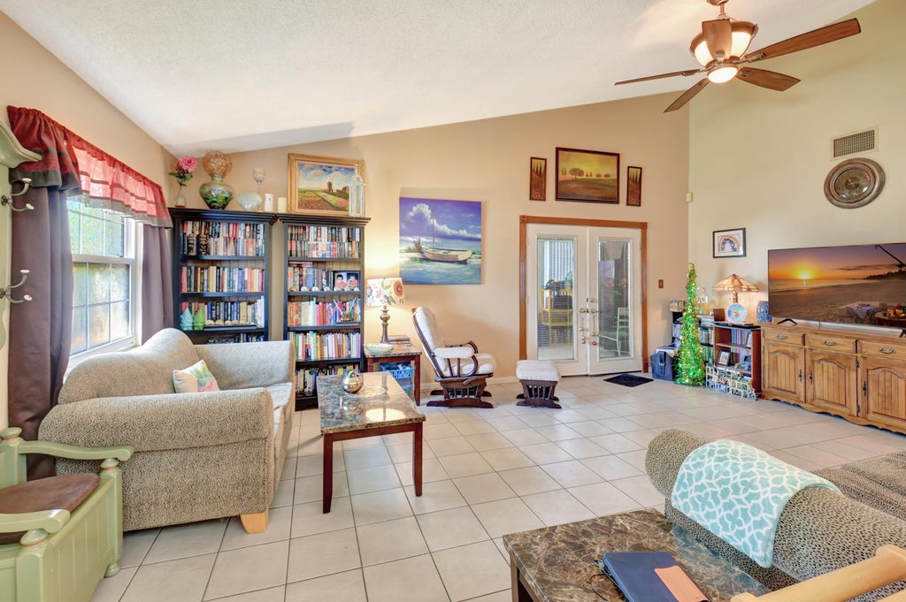Photo of 3735 Edgar Avenue, Boynton Beach, FL 33436 (MLS # R11070771)