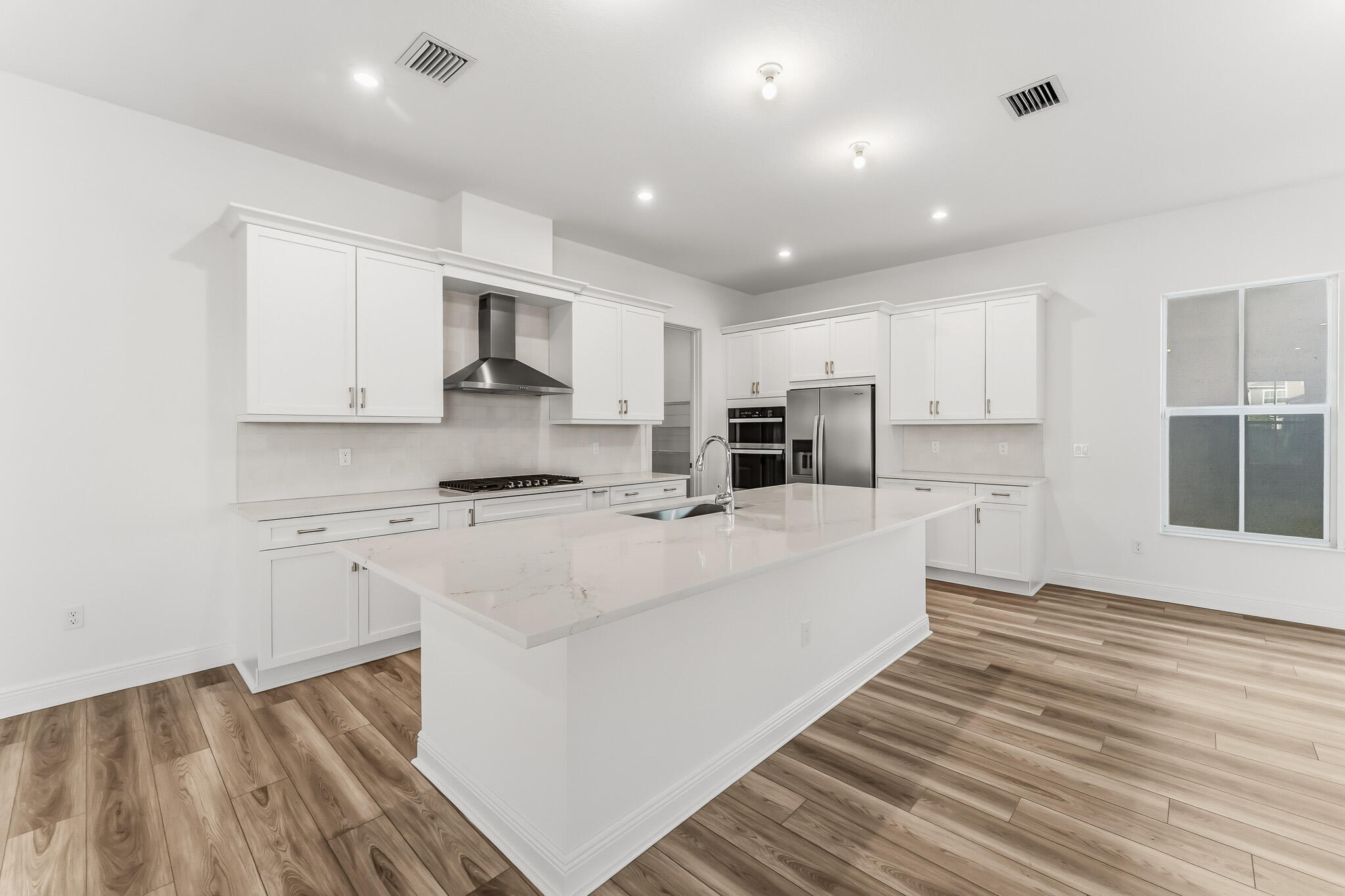 7933 SW Cline Street