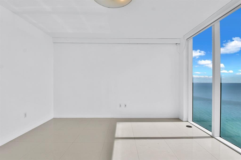 16699 Collins Ave 3402
