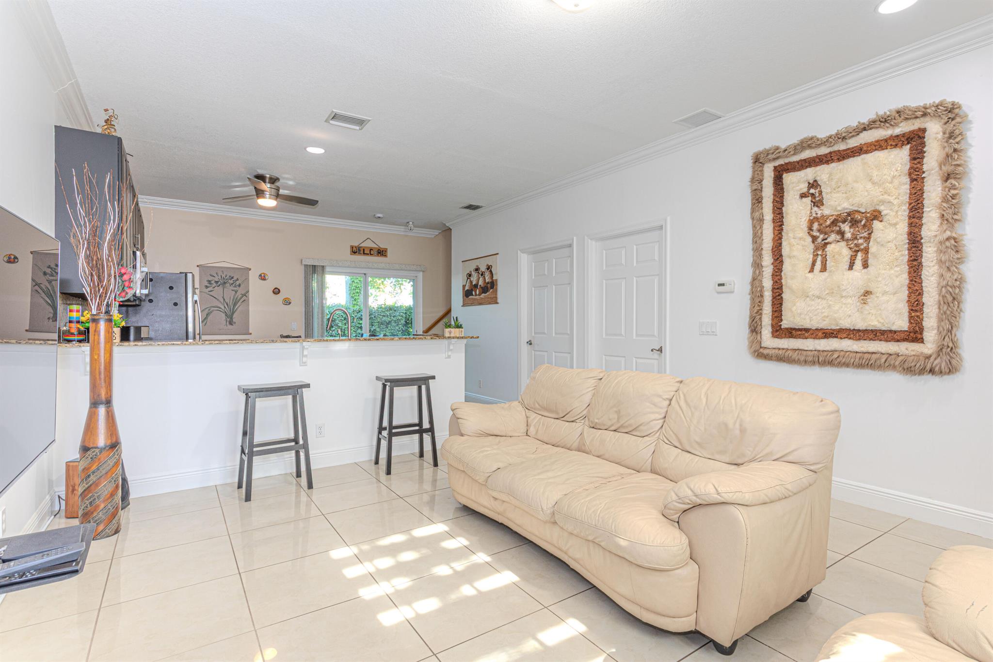4216 Leo Lane 2a