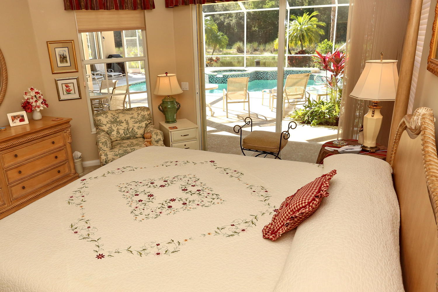 BREAKERS WEST - Residential