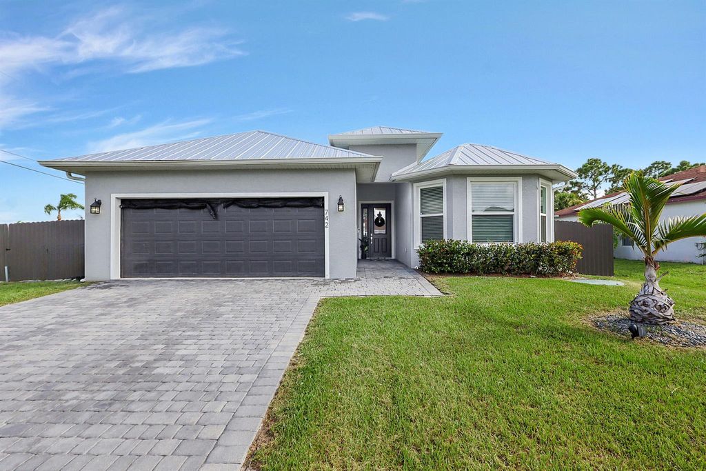 Photo of 742 SW Babbit Drive, Port St Lucie, FL 34953 (MLS # R10914151)
