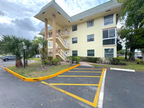 5190 E Sabal Palm Blvd Unit 304, Tamarac, FL MLS: F10497507