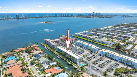 109 Paradise Harbour Boulevard 307 North Palm Beach FL 33408