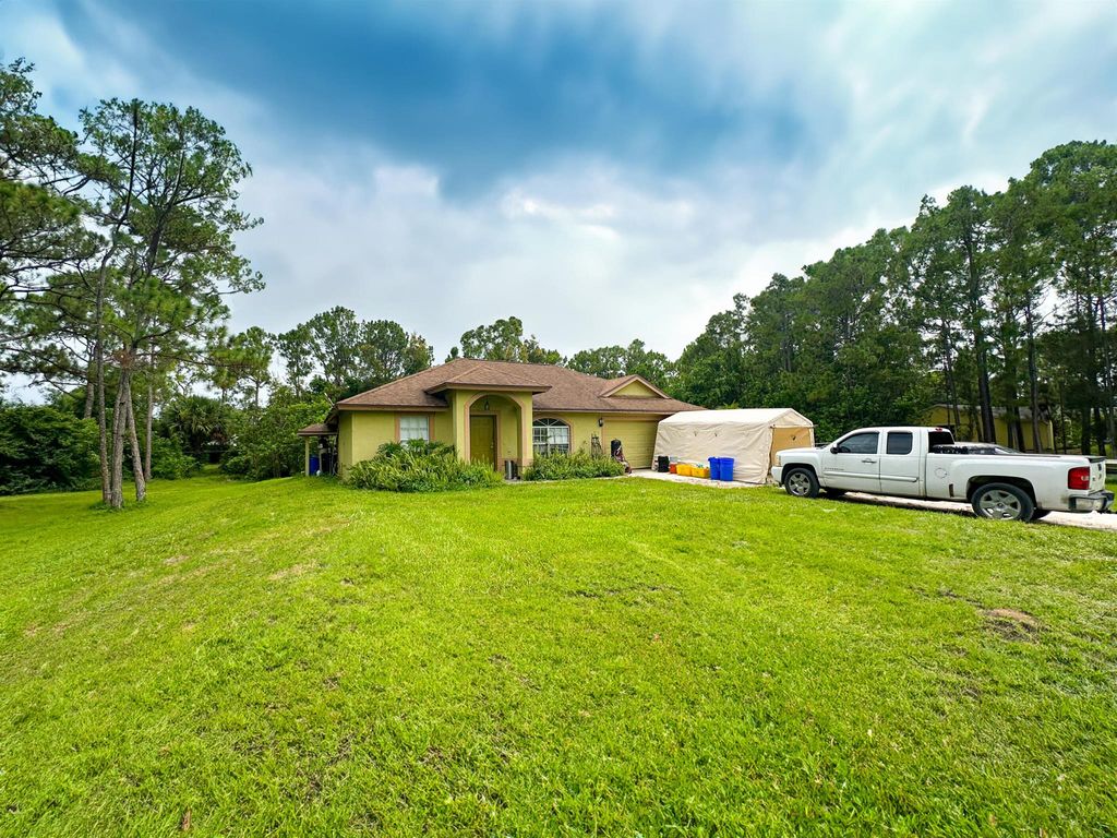 Photo of 17352 72nd Road N, Loxahatchee, FL 33470 (MLS # R11003083)