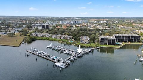 11354 Briarwood W/ 50ft Slip Place North Palm Beach FL 33408