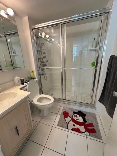 Tiny photo for 115 Royal Pk Drive #2g, Oakland Park, FL 33309 (MLS # B26035906)