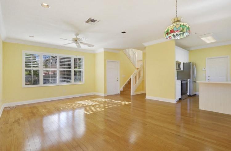 LAUREL OAKS - Residential Lease