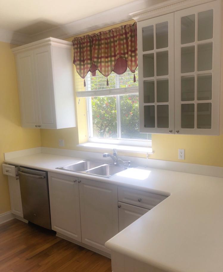 LAUREL OAKS - Residential Lease