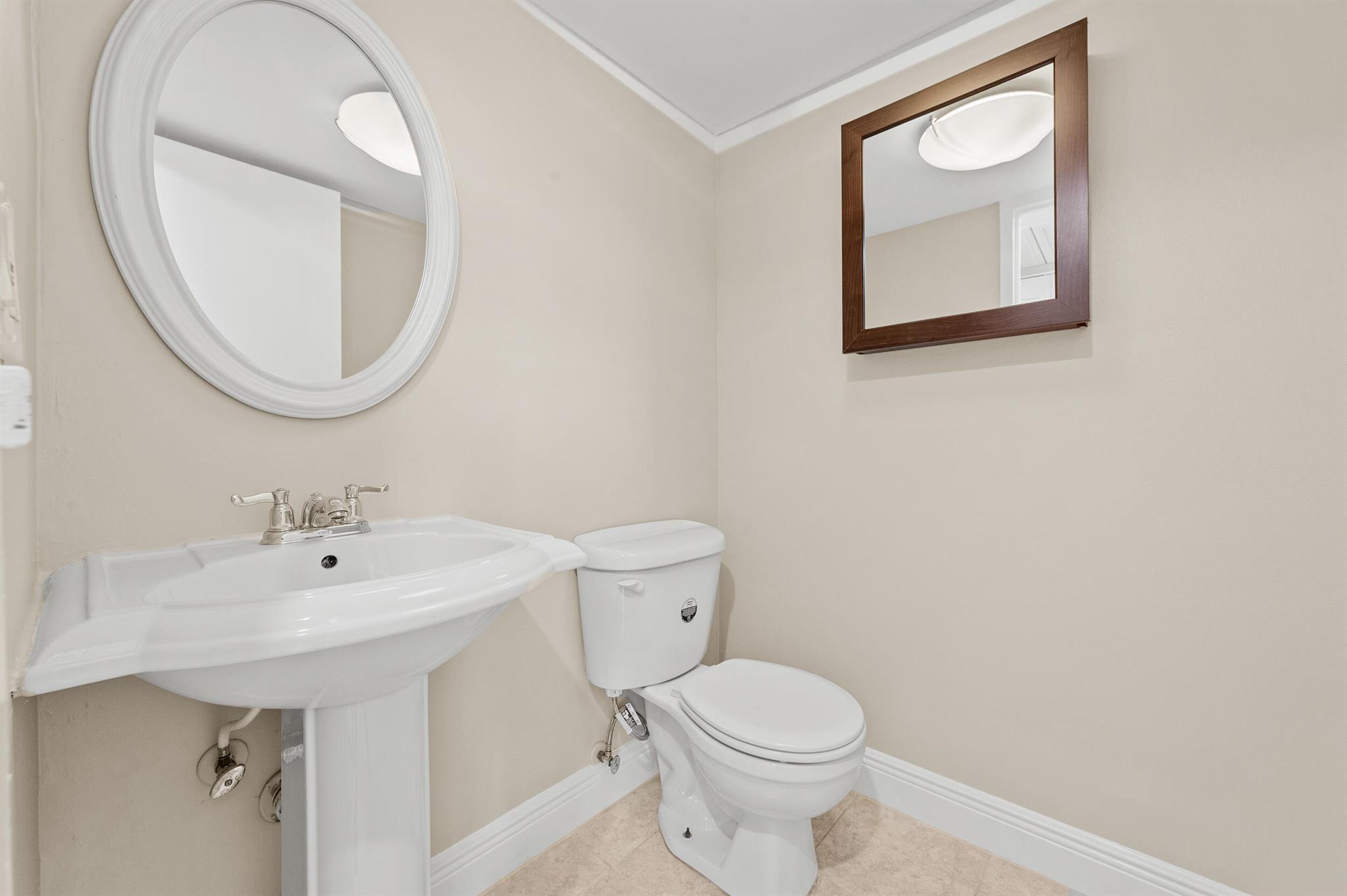 KINGS POINT FLANDERS CONDOS - Residential Lease