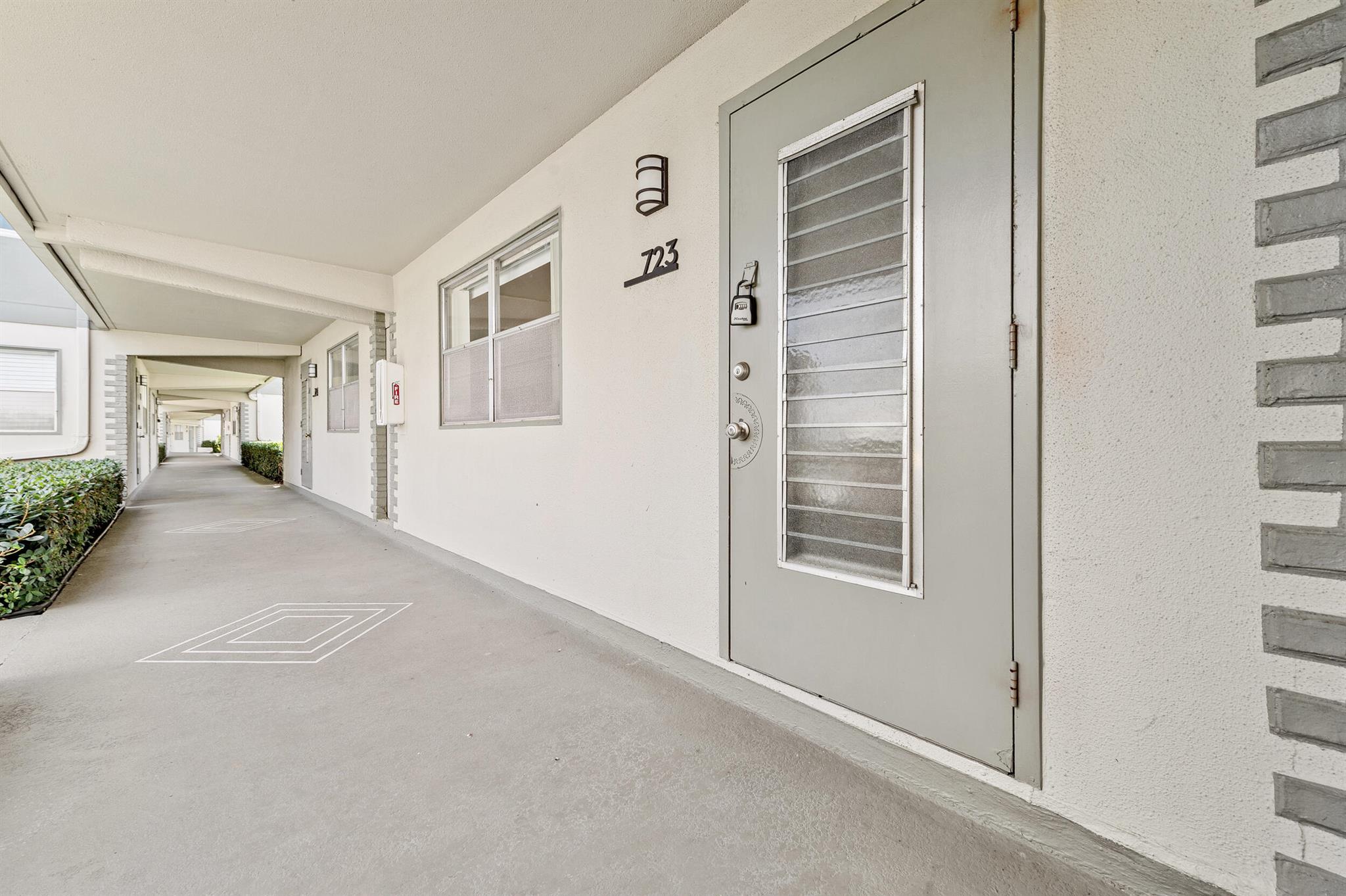 KINGS POINT FLANDERS CONDOS - Residential Lease