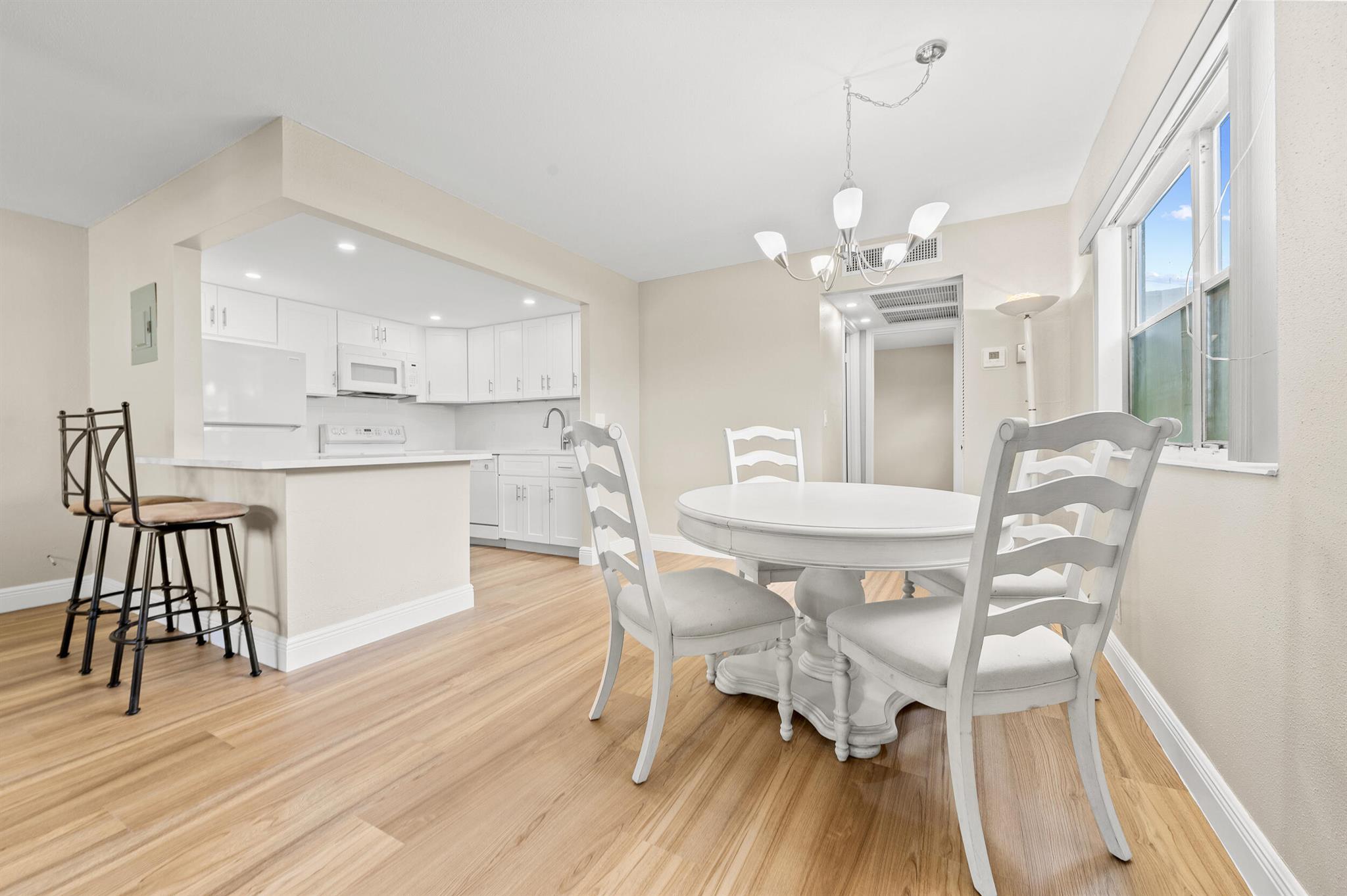 KINGS POINT FLANDERS CONDOS - Residential Lease