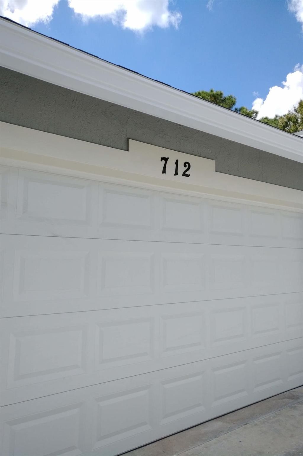 Photo of 712 SE Thornhill Drive, Port Saint Lucie, FL 34983 (MLS # R11021341)