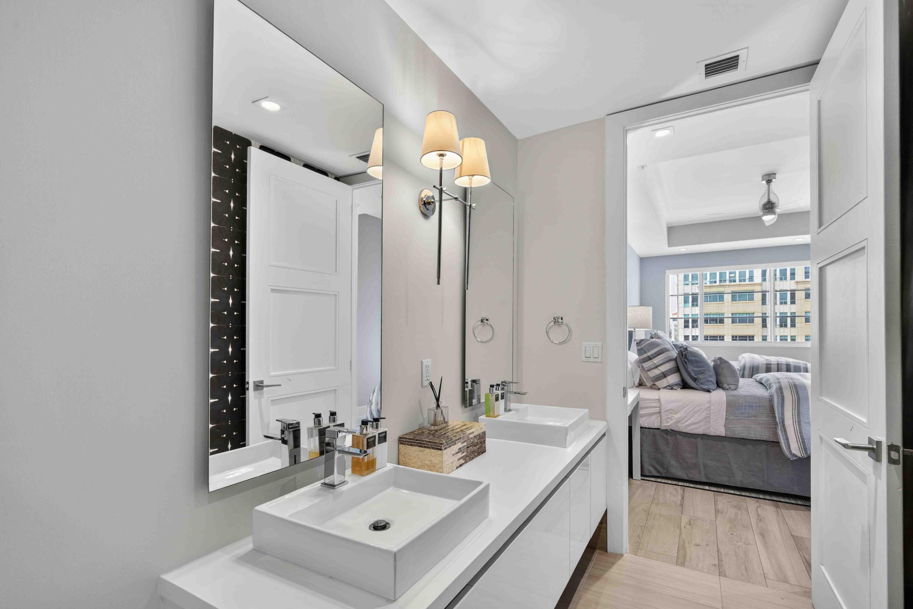 TOWER 155 CONDO - Residential