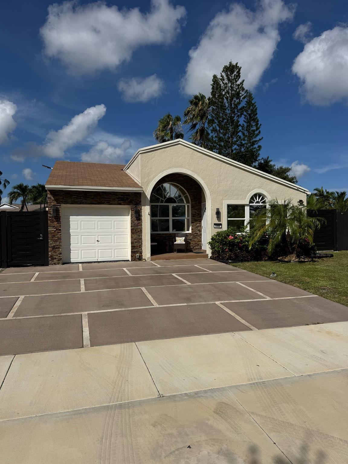 COLONY AT STIRLING - Residential