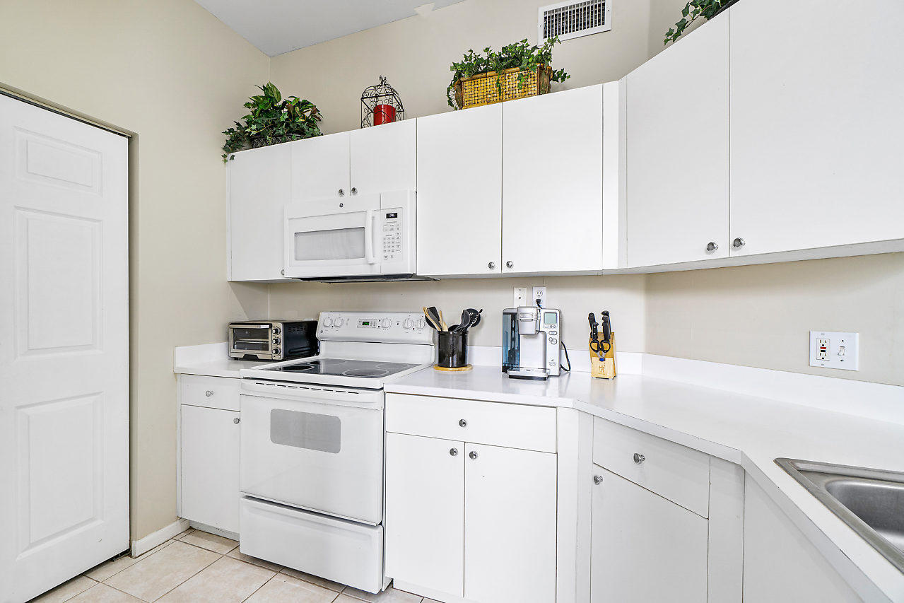 ST ANDREWS AT POLO CLUB - Residential