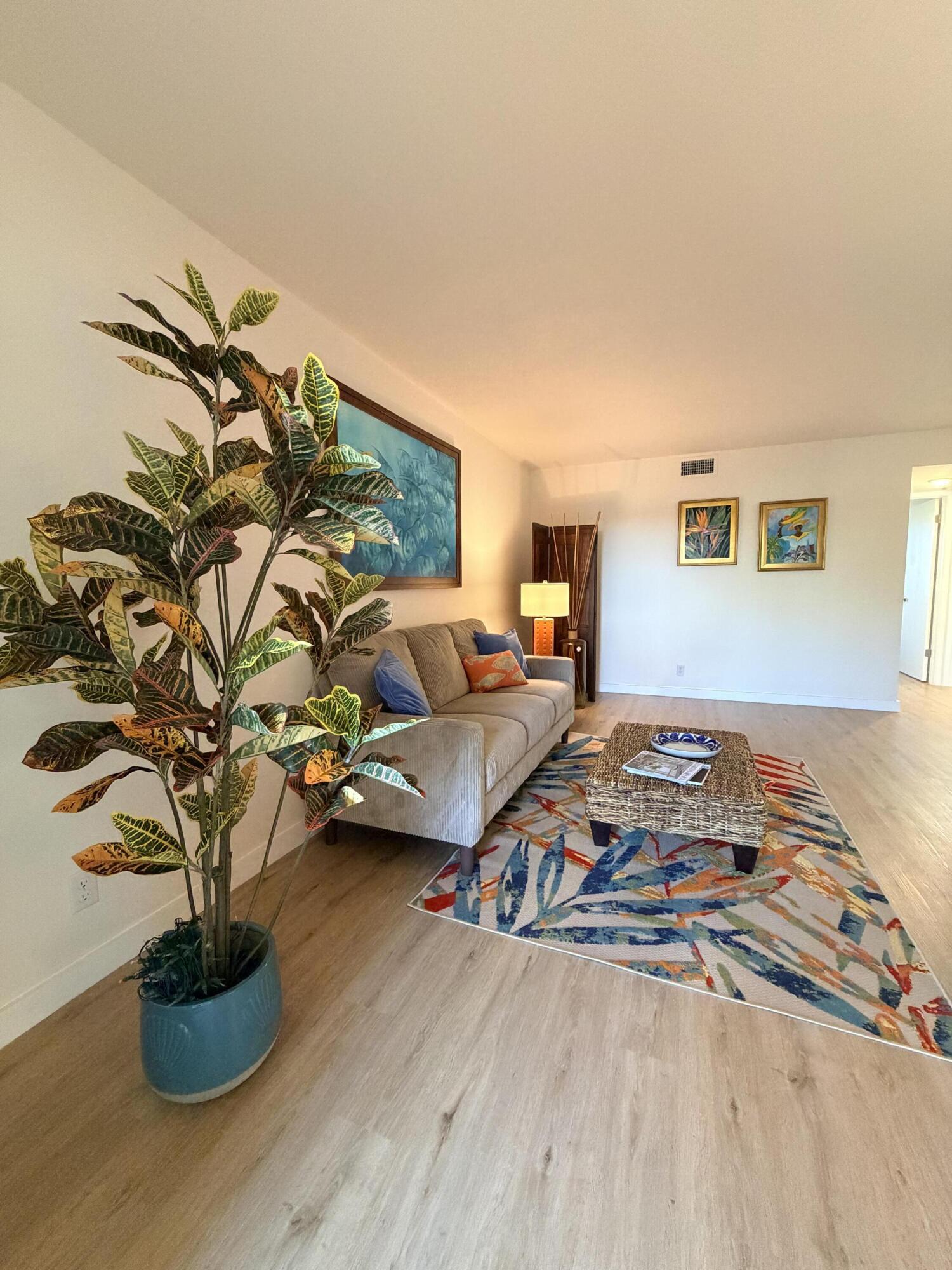 GARDEN-AIRE VILLAGE CONDO - Residential