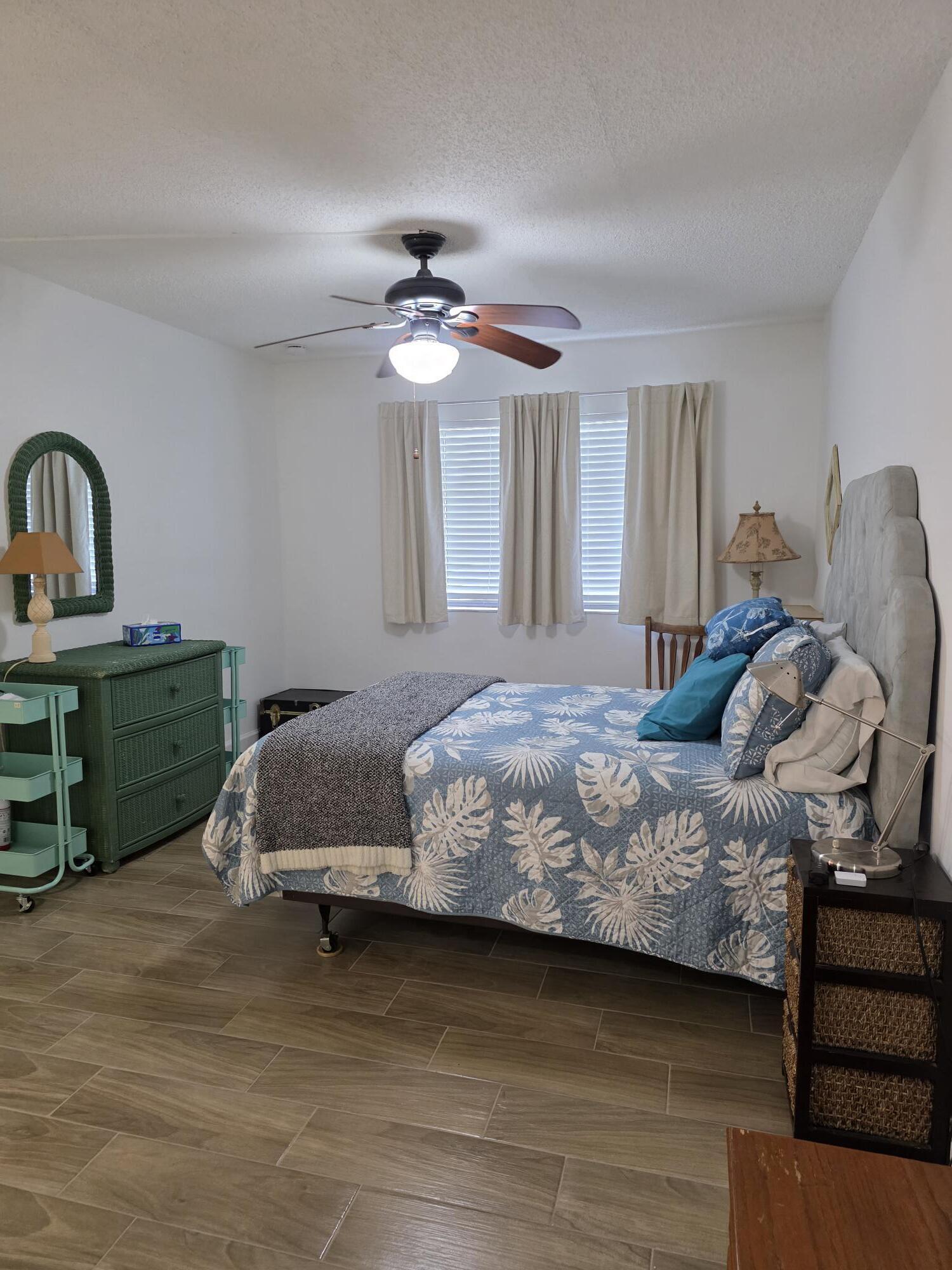 GLENBROOK CONDO - Residential Lease