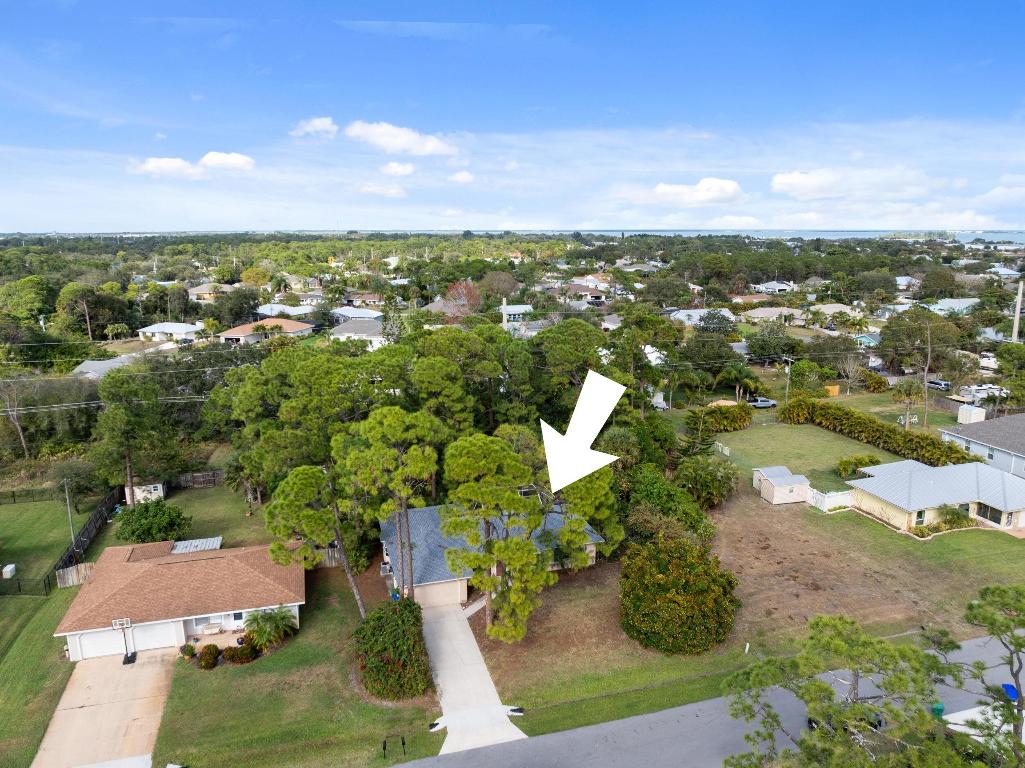 SEBASTIAN HIGHLANDS UNIT 15 - Residential