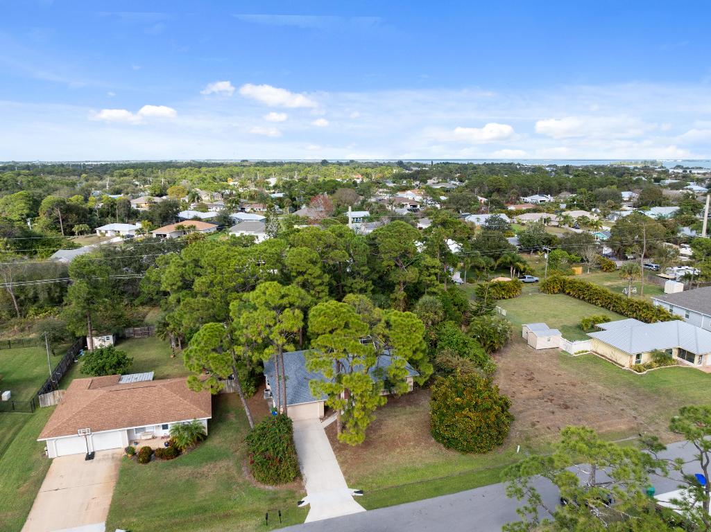 SEBASTIAN HIGHLANDS UNIT 15 - Residential