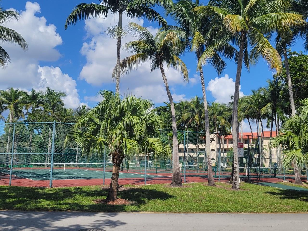 Sunrise Lakes Phase 1 - Residential