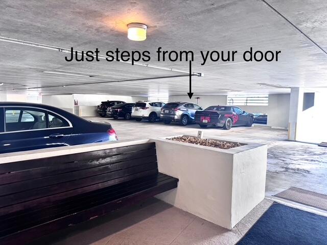 VOYAGER CONDO - Residential