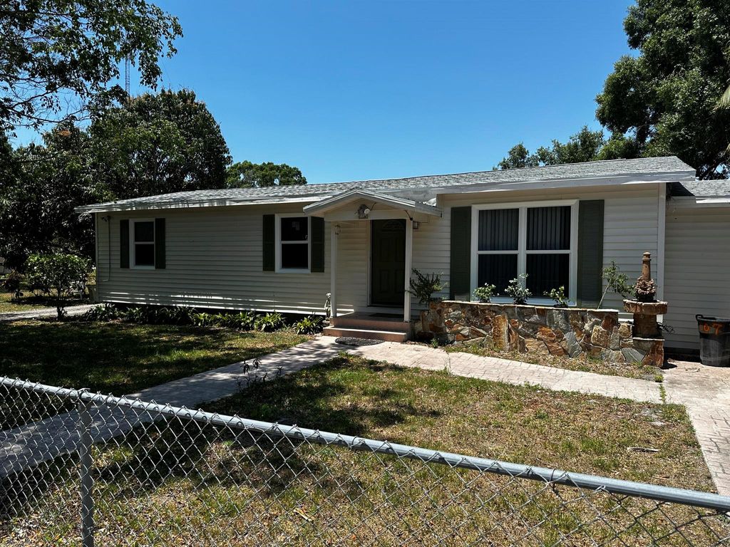 Photo of 107 Germani Drive, Fort Pierce, FL 34982 (MLS # R10986378)