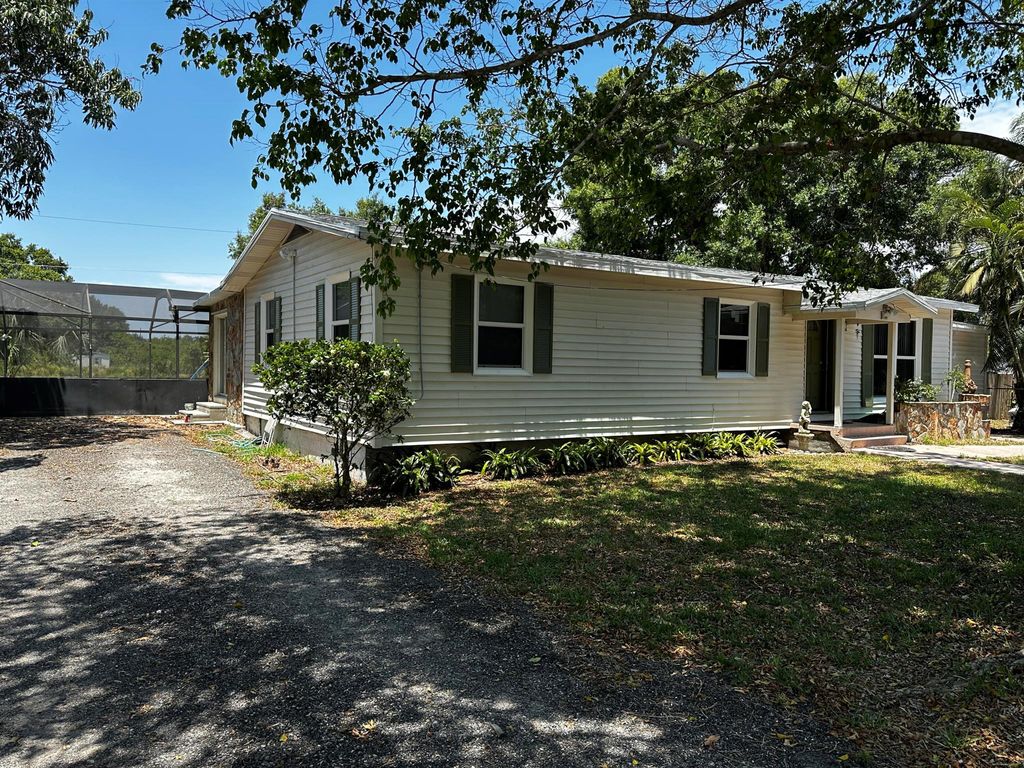 Photo of 107 Germani Drive, Fort Pierce, FL 34982 (MLS # R10986378)