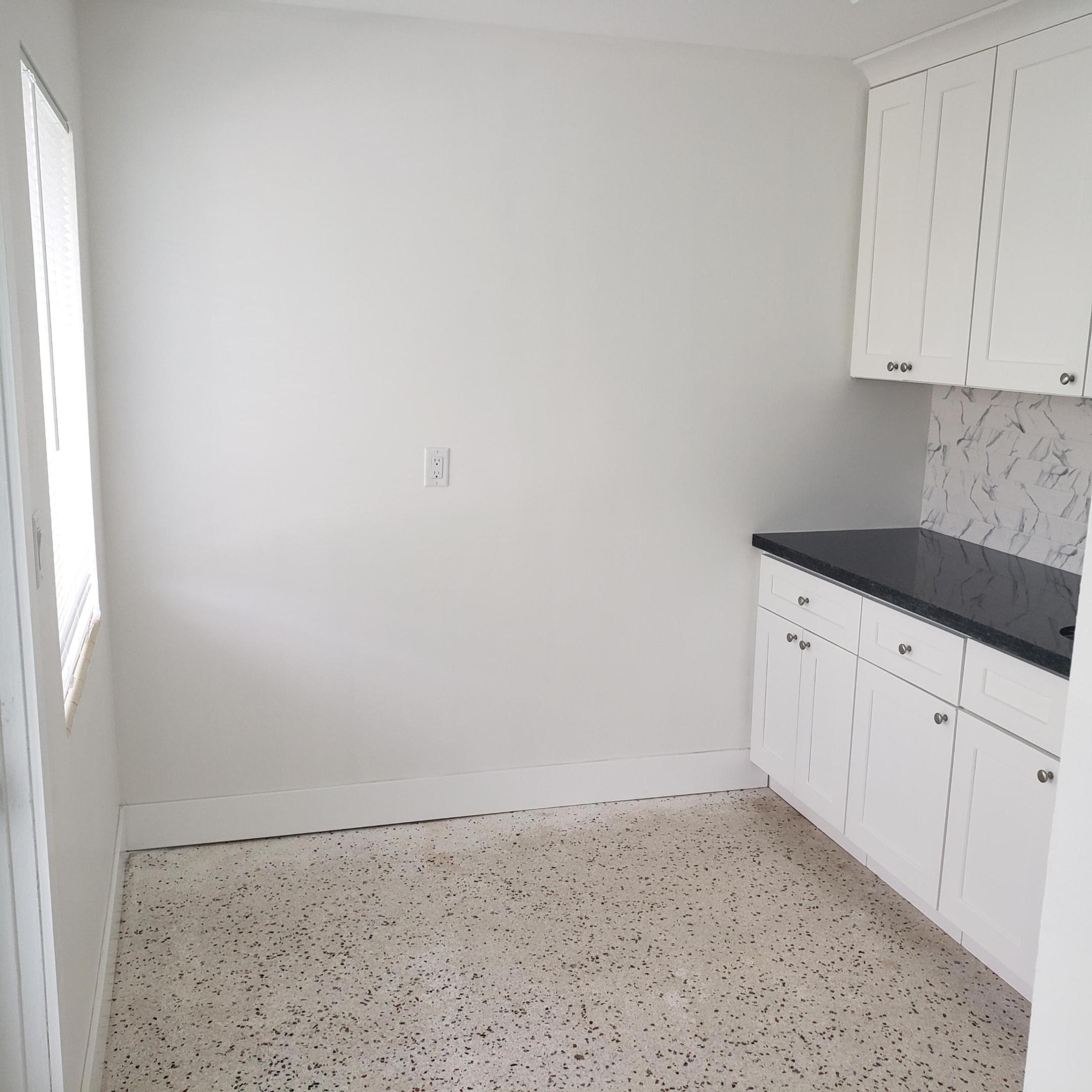 1216 Cabana Road 2