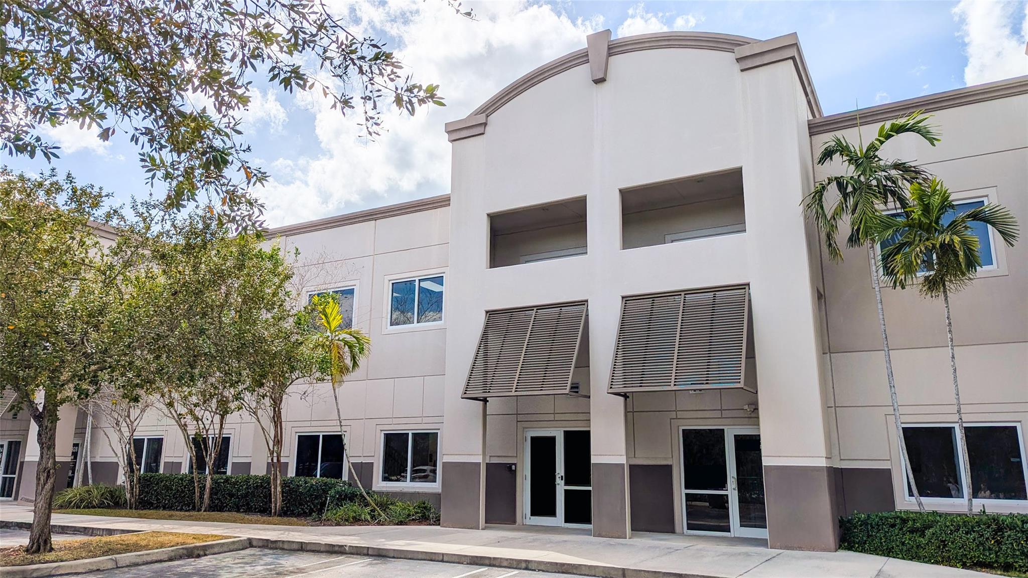 For sale two adjacent Office/Lab condo units #24-25 (two different listings F10486170 + F10487381), totaling 1,978 sqf. on a secure 2nd floor. Exceptional space featuring custom cabinetry, desks, kitchen, 2 bathrooms, reception area, granite/marble floors, countertops, allows multiple use options. Beautiful floors and break room, well-lit rooms, and ample parking space create and ideal environment for personnel. Size: 1,978 sqf. Type: Office Condo / Lab Zoning: IRD (Industry / Research / Development) - multiple uses Year built: 2007 Class: B Condo For: Owner-user / Investor.
Additional identical adjacent space available for a total of just under 4,000 sqf. (units 22, 23, 24, 25), price upon request.